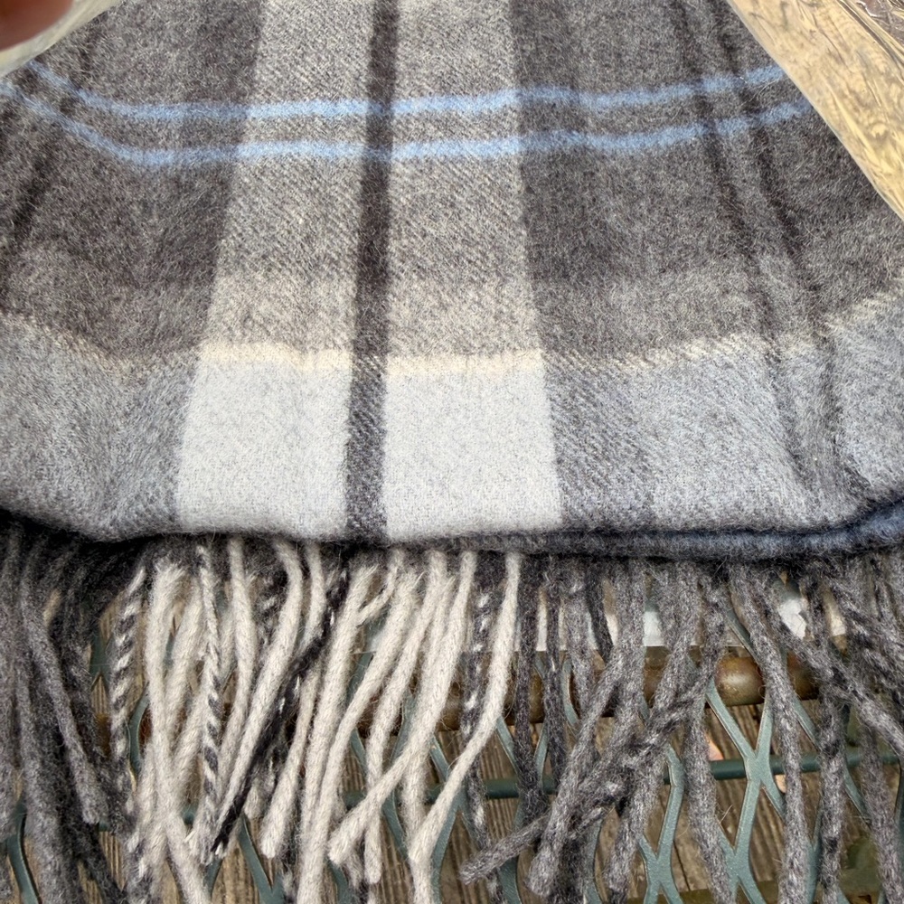 Elliot Mulryan 100% cashmere Scarf - Picture 6 of 6